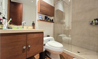 SE ARRIENDA APARTAMENTO EN CHICÓ CON TERRAZA