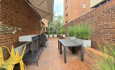 SE ARRIENDA APARTAMENTO EN CHICÓ CON TERRAZA