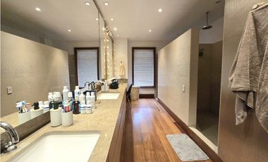 SE ARRIENDA APARTAMENTO EN CHICÓ CON TERRAZA