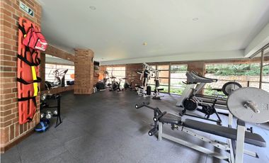 SE ARRIENDA APARTAMENTO EN CHICÓ CON TERRAZA