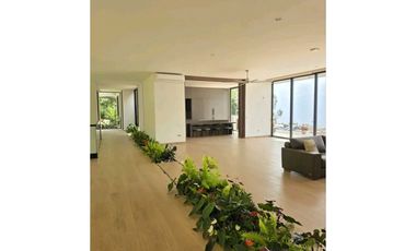 Venta Casa Exclusiva Los Balsos El Poblado Medellín