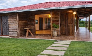 SE VENDE HERMOSA CASA CAMPESTRE PARA ESTRENAR EN ALCALA VALLE