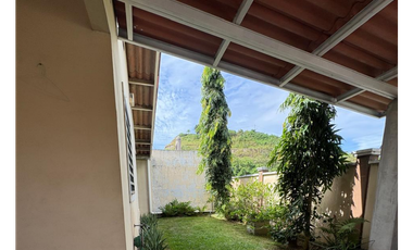 VILLA LUCRE / 307M / 3 HABITACIONES / 2 PARKING / FULL AMOBLADA