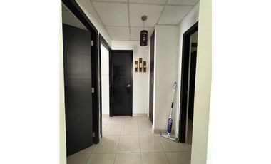 VILLA LUCRE / 307M / 3 HABITACIONES / 2 PARKING / FULL AMOBLADA