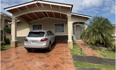 SE ALQUILA CASA EN VILLA LUCRE DE 3 HABITACIONES FULL AMOBLADA