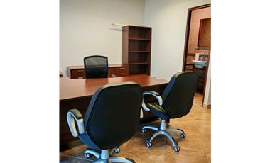 Alquilo oficina en Costa del Este amoblada