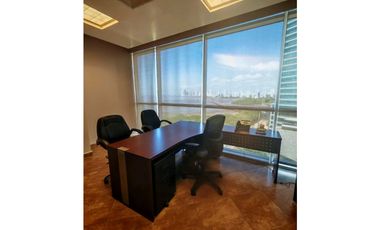 Alquilo oficina en Costa del Este amoblada