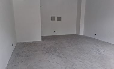 Se arrienda lindo Local