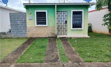 VENTA CASA EN PUERTO CAIMITO MARAZUL, LA CHORRERA (OF)