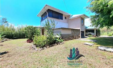 VENDO CASA DE 2 HAB 3 BAÑOS ALTO BOQUETE