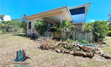 VENDO CASA DE 2 HAB 3 BAÑOS ALTO BOQUETE