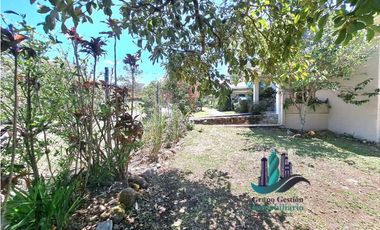 VENDO CASA DE 2 HAB 3 BAÑOS ALTO BOQUETE