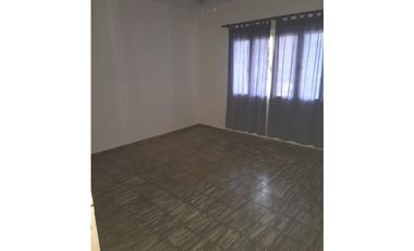 CASA EN LAS HERAS