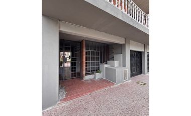 VENTA PH 2 AMB. PRIMER PISO. LATERAL.CHAUVIN