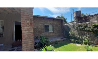 EXCELENTE CASA AMERICANA EN VENTA. ITUZAINGO NORTE.