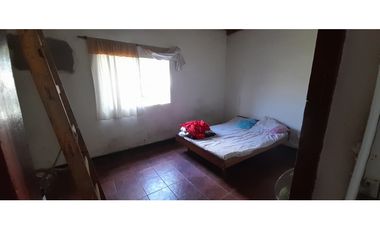 EXCELENTE CASA AMERICANA EN VENTA. ITUZAINGO NORTE.