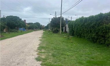 Hermosa Casa 4 ambientes a terminar  en barrio Camet.
