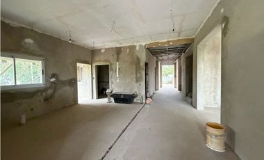 Casa a terminar en Estancia Smithfield a la venta