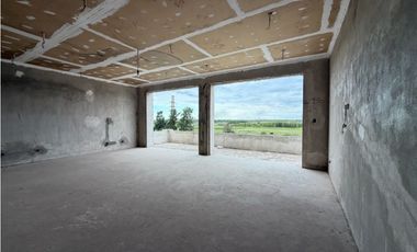 Casa a terminar en Estancia Smithfield a la venta