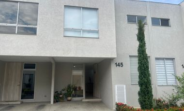 SE VENDE HERMOSA CASA EN JAMUNDI CIUDAD COUNTRY