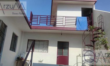 Casa en venta en Av. Satélite, Col. Vista Hermosa