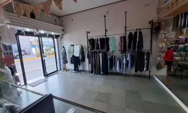 VENTA LOCAL CON SALON DE USOS MULTIPLES QUILMES