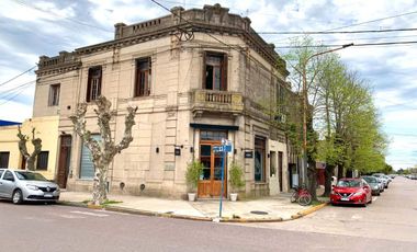 CASA ESTILO ANTIGUA Y TERRAZA 25 DE MAYO BS AS