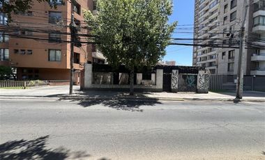 Casa en Venta en Entre Av. Santo Dumont y la calle maestra lidia torres