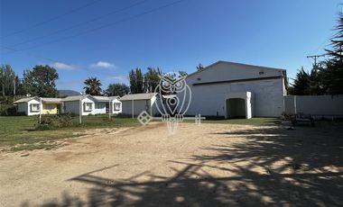 Sitio en Venta en Islon con borde Rio