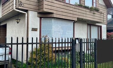 Casa en Arriendo en Calle paralela a Otto Bader ( ubicación de clínica Puerto Varas )