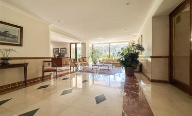 Departamento en Venta en Las Hualtatas/ Américo Vespucio