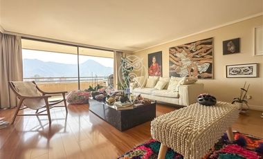 Departamento en Venta en Las Hualtatas/ Américo Vespucio