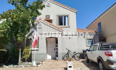 Casa en Venta en Av. las Pircas/ Manantial