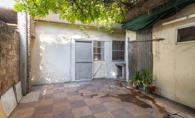 PH PLANTA BAJA DOS DORMITORIOS Y PATIO B° SUR