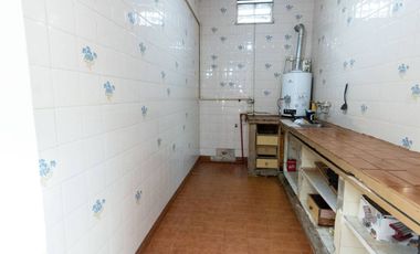 PH PLANTA BAJA DOS DORMITORIOS Y PATIO B° SUR