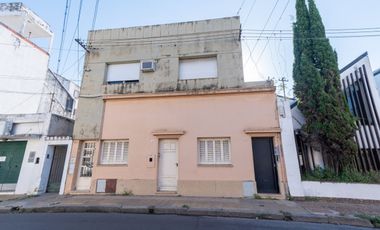 PH PLANTA BAJA DOS DORMITORIOS Y PATIO B° SUR