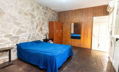 PH PLANTA BAJA DOS DORMITORIOS Y PATIO B° SUR