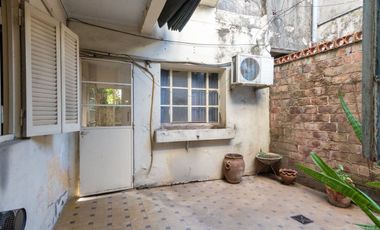 PH PLANTA BAJA DOS DORMITORIOS Y PATIO B° SUR