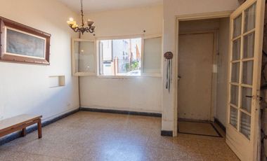 PH PLANTA BAJA DOS DORMITORIOS Y PATIO B° SUR