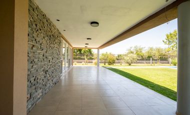 Casa de 3 dormitorios en Altos de la Ribera