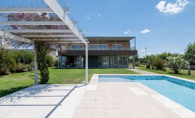 Casa de 3 dormitorios en Altos de la Ribera