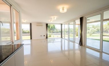 Casa de 3 dormitorios en Altos de la Ribera