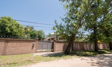 Venta Casa en Colastine con increíble ubicación