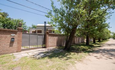 Venta Casa en Colastine con increíble ubicación