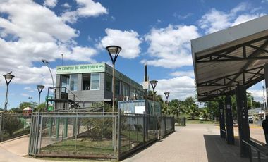 VENTA CASA 4 AMBIENTES MONOAMBIENTE MERLO