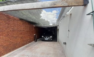 VENTA CASA 4 AMBIENTES MONOAMBIENTE MERLO