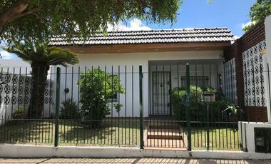 VENTA CASA 4 AMBIENTES MONOAMBIENTE MERLO