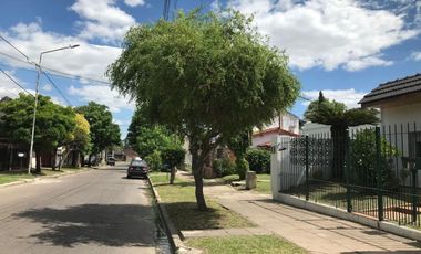 VENTA CASA 4 AMBIENTES MONOAMBIENTE MERLO