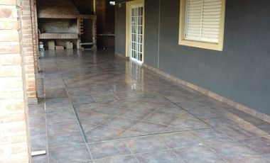 CASA EN SANTO TOME A 50 M DE AV. RICHIERRI