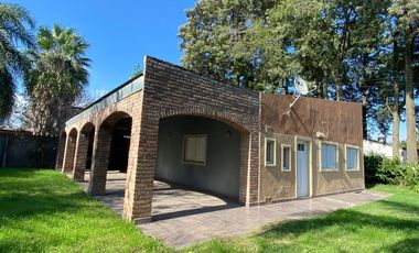 CASA EN SANTO TOME A 50 M DE AV. RICHIERRI